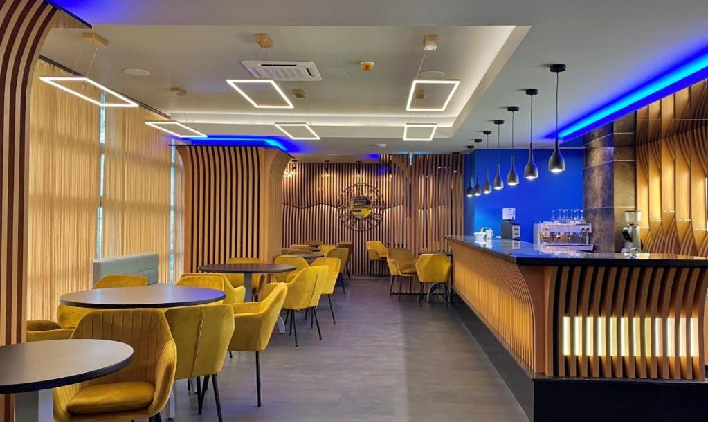 Hotel Condor トゥルチャ エクステリア 写真