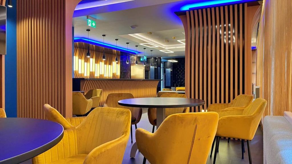 Hotel Condor トゥルチャ エクステリア 写真