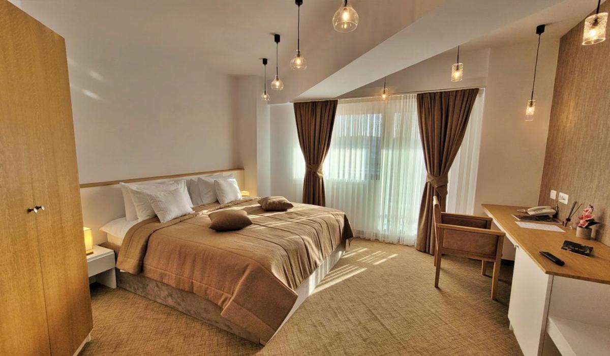 Hotel Condor トゥルチャ エクステリア 写真