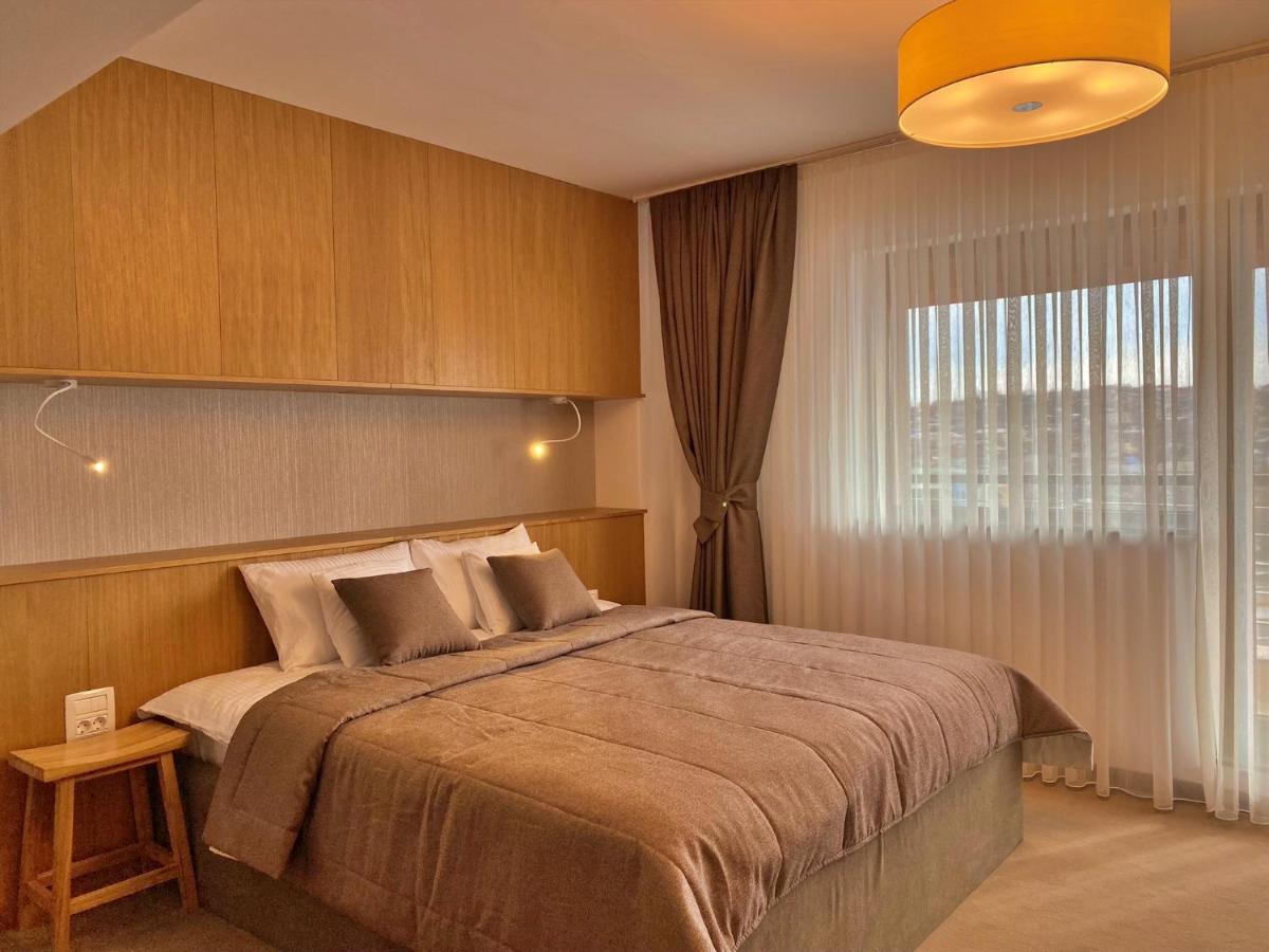Hotel Condor トゥルチャ エクステリア 写真